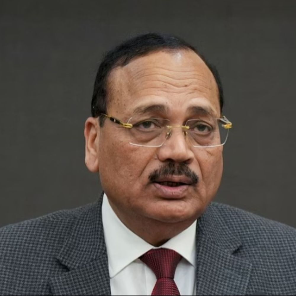 हैदराबाद यूनिवर्सिटी विवाद पर CJI बोले-यह छात्रों और मेरा मामला:बार काउंसिल दखल देने वाला कौन; जस्टिस सूर्यकांत के विरोध पर एनरोलमेंट रोकने कहा था
