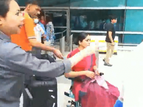 फुकेट-दिल्ली फ्लाइट के तीनों हाइड्रोलिक सिस्टम फेल हुए थे:जांच रिपोर्ट में खुलासा, 4 सेकेंड पायलट का कंट्रोल नहीं चला; विमान 300 फीट नीचे आया