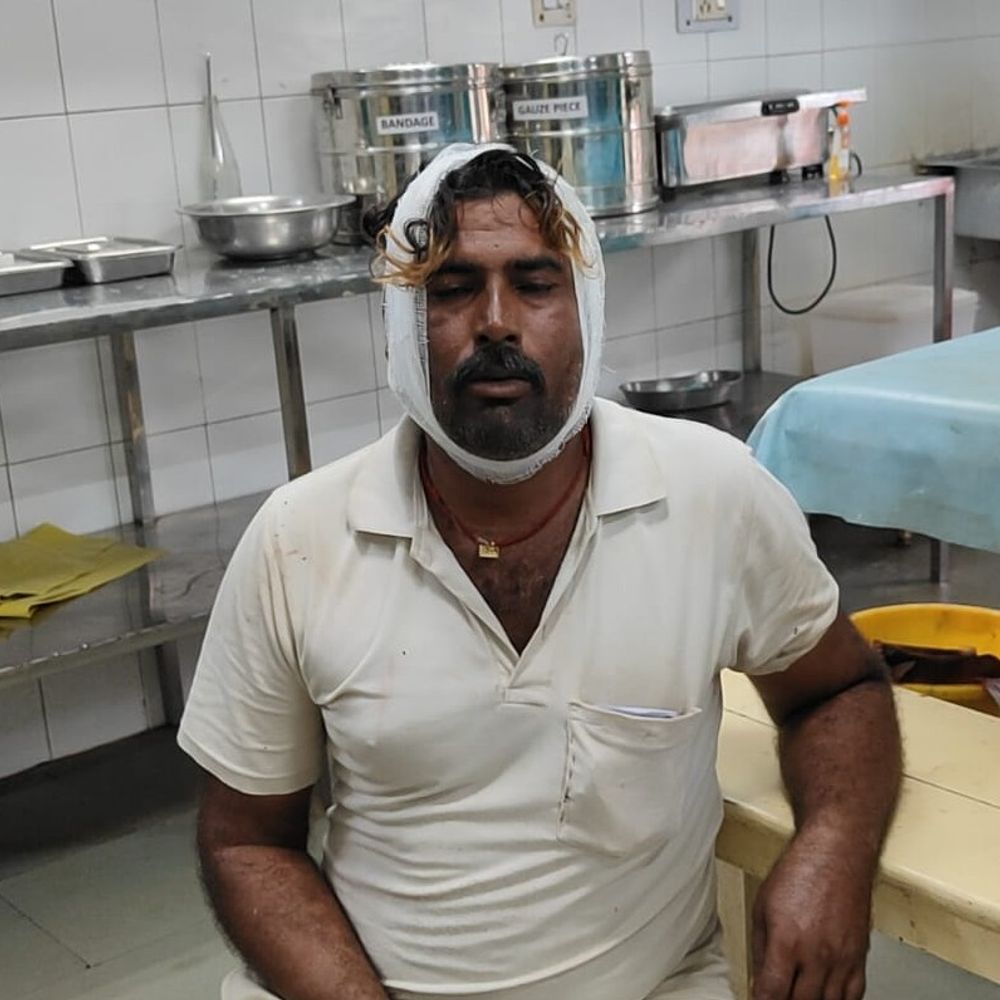 जमीन बंटवारे पर छोटे ने बड़े भाई पर किया हमला:सिर में चोट आने पर अस्पताल में भर्ती; बोला- पिता छोटे का ही साथ देते रहे