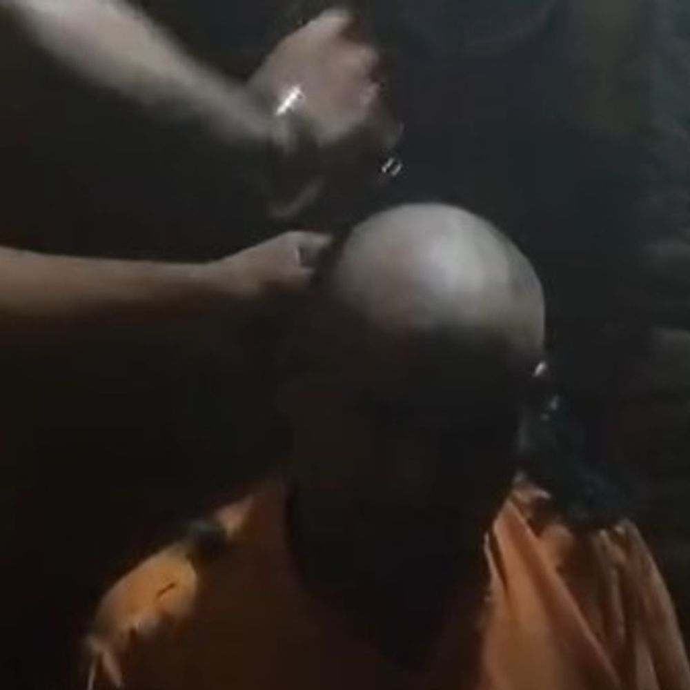 सहारनपुर में युवक का सिर मुंडवाया...मूंछ-चोटी भी काटी:कहासुनी के बाद चार युवकों पर मारपीट और बेइज्जती का आरोप; पीड़ित की तहरीर पर फतेहपुर थाने में केस दर्ज