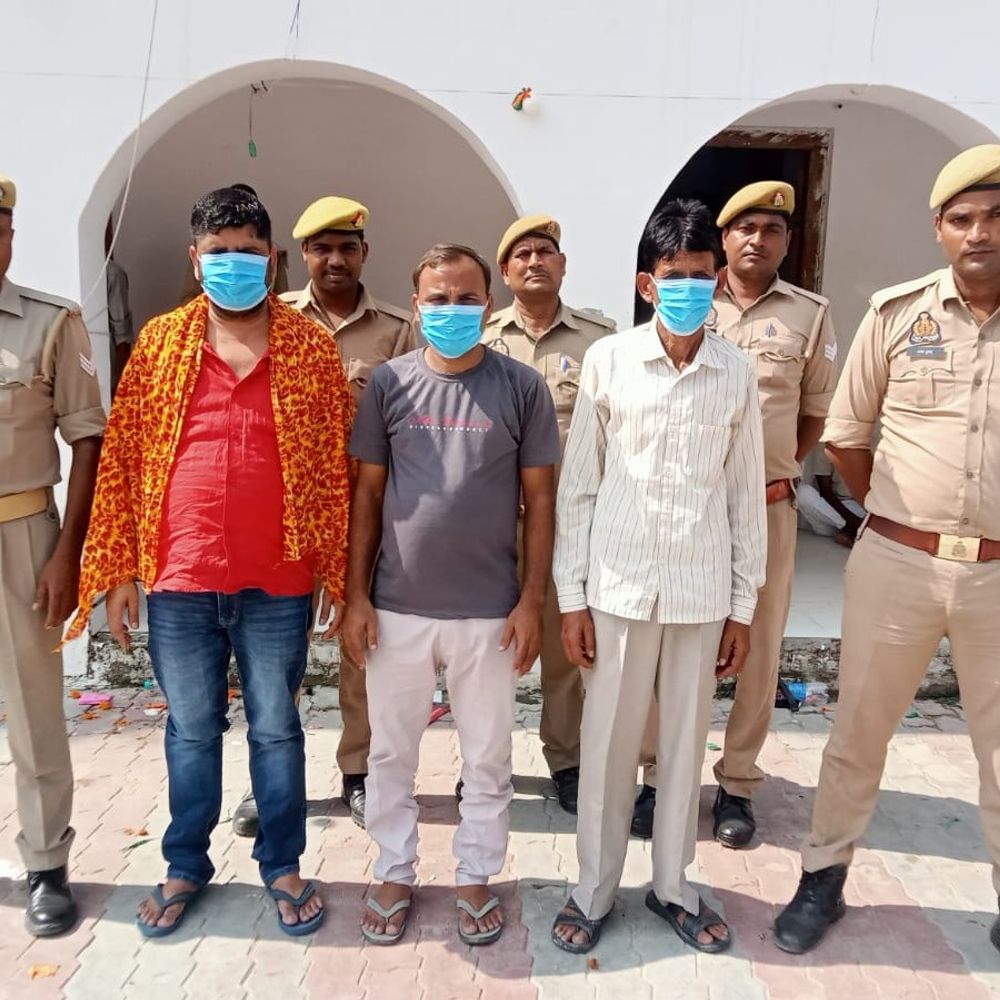 श्रावस्ती में गैंगस्टर एक्ट में चार वांछित गिरफ्तार:बलरामपुर से एक, इकौना से तीन आरोपी दबोचे गए, दो थानों की पुलिस ने की संयुक्त कार्रवाई