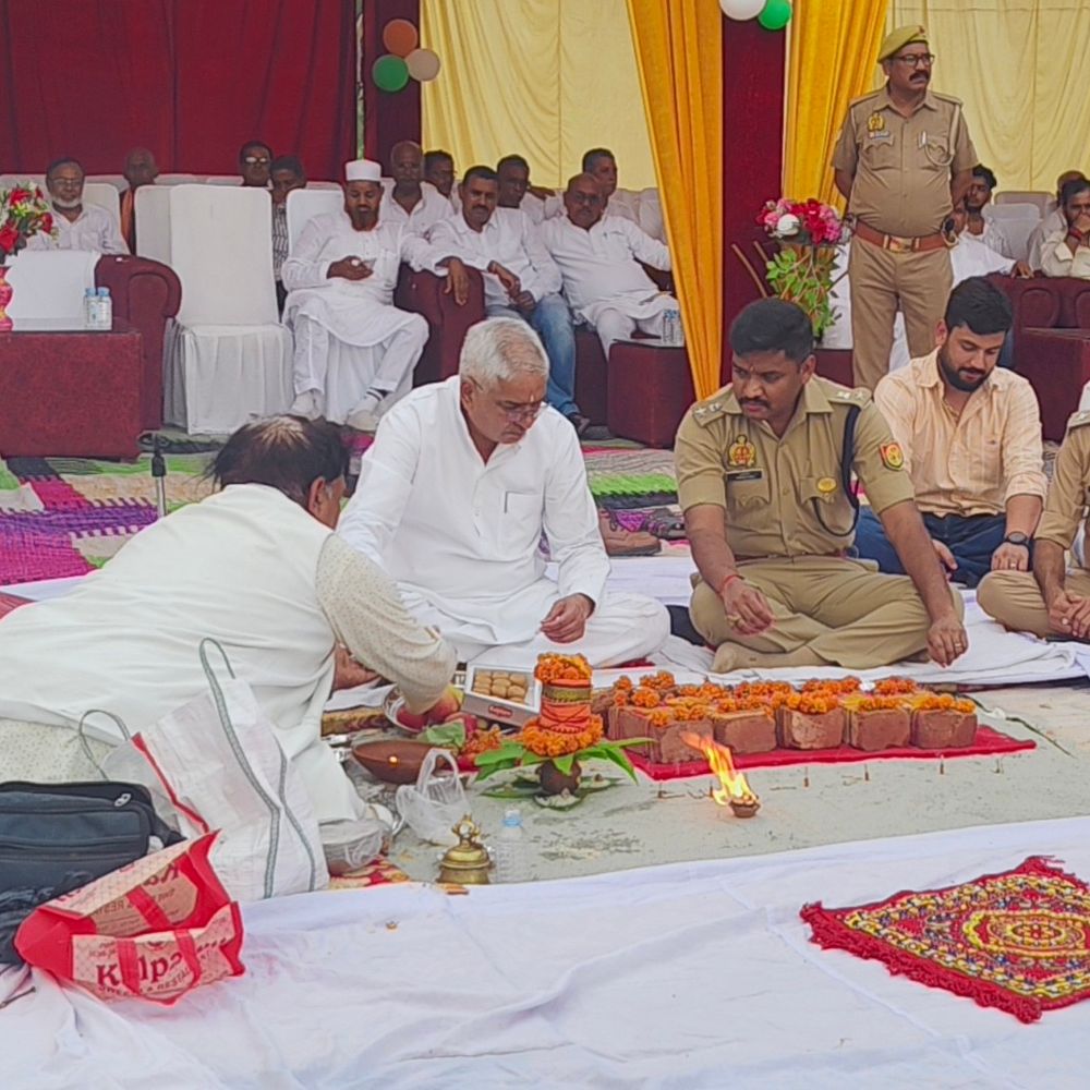 अमेठी में 13 करोड़ से बनेगा नया आधुनिक थाना:इन्हौना में भूमिपूजन, एक साल में तैयार होगा भवन; पुलिसकर्मियों के लिए बनेंगे आवास