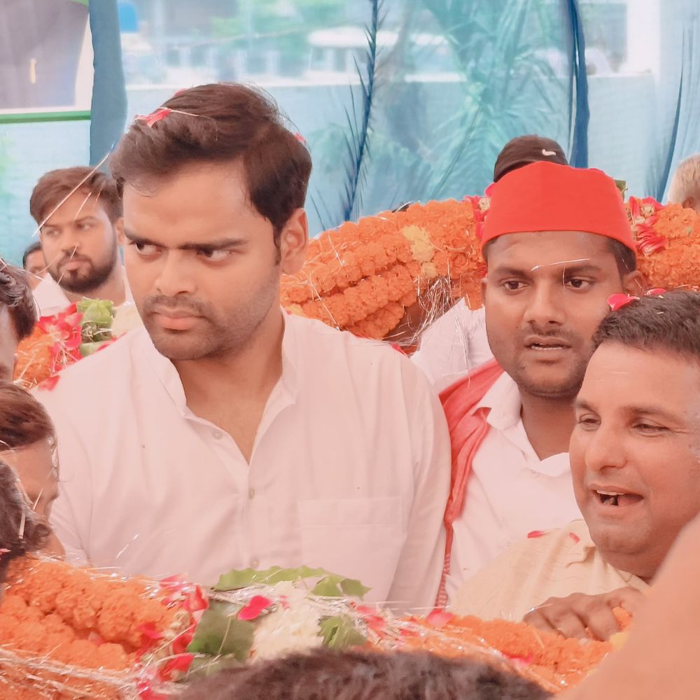 कौशांबी सपा कार्यालय में अवंतीबाई लोधी जयंती मनाई गई:सांसद पुष्पेन्द्र सरोज ने भाजपा पर साधा निशाना, बदलाव का किया आह्वान