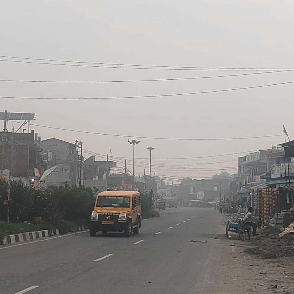आजमगढ़ में निकली धूप, दोपहर बाद बदलेगा मौसम:तापमान में गिरावट, 33 प्रतिशत कम हुई बारिश, गुरुवार के बाद जिले में नहीं हुई बारिश