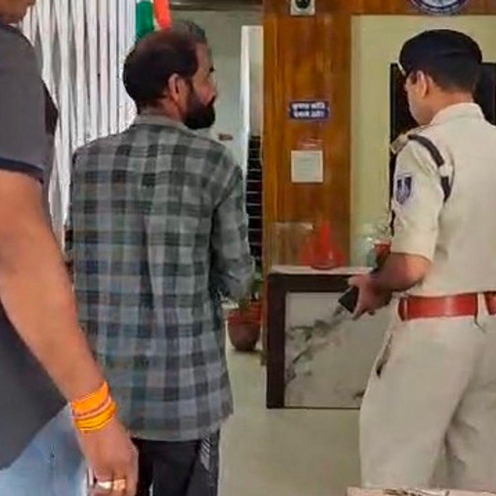 करेली में 11 ग्राम स्मैक के साथ युवक गिरफ्तार:आरोपी खुद करीब 15 सालों से स्मैक का नशा कर रहा
