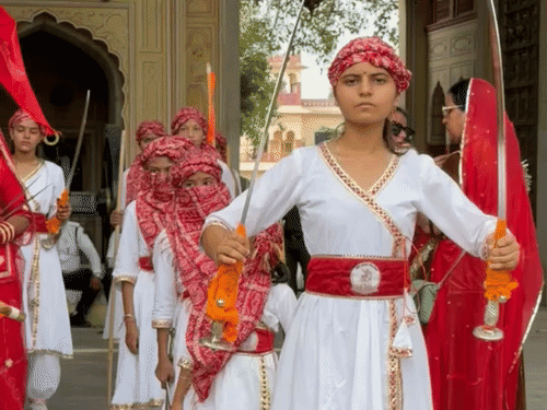 चांदी की 400-किलो की पालकी में निकलेगी बूढ़ी-तीज की सवारी:लड़कियां तलवारबाजी दिखाएंगी, 175 कलाकार होंगे शामिल