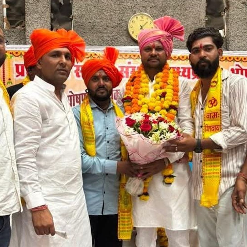 
                 प्रजापति समाज के प्रदेश अध्यक्ष बने लक्ष्मीनारायण:रवि को संगठन का प्रदेश महामंत्री नियुक्त किया, बोले- युवाओं को जोड़ेंगे 
            