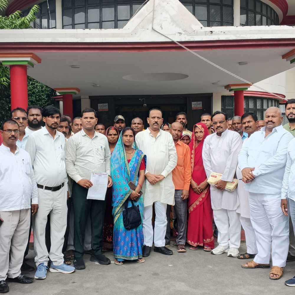 राहुल सिंह की संदिग्ध मौत, सीबीआई जांच की मांग:महराजगंज के सैथवार मल्ल महासभा ने मुख्यमंत्री-जिलाधिकारी को भेजा पत्र