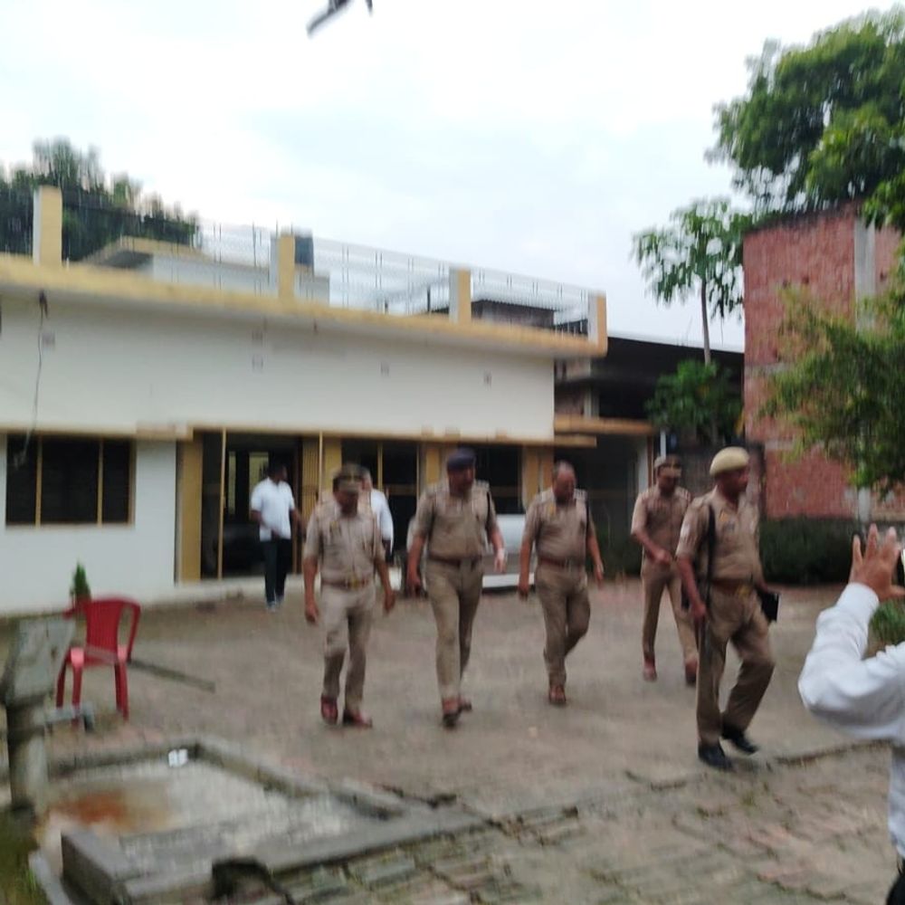 अम्बेडकरनगर में IPS की मां की हत्या-लूट का मामला:पोस्टमार्टम में चोट और संघर्ष के निशान नहीं मिले: विसरा-हार्ट की जांच से खुलेगा राज