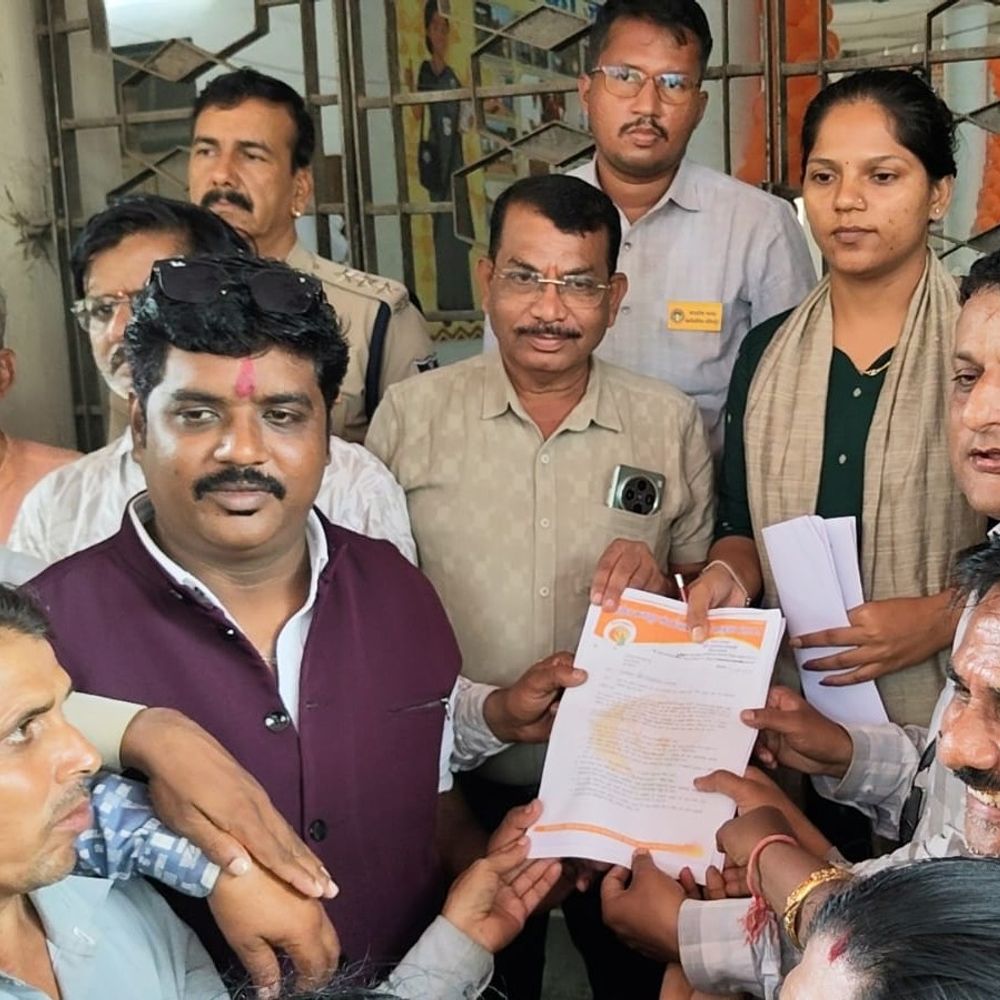 झाबुआ में भारतीय मजदूर संघ का देशव्यापी आंदोलन:श्रमिकों-कर्मचारियों ने प्रधानमंत्री-मुख्यमंत्री को सौंपा ज्ञापन
