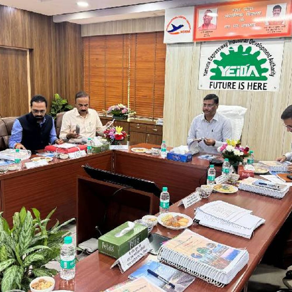 500 एकड़ में मेडिकल हब, 480 एकड़ में यूनिवर्सिटी टाउनशिप:नोएडा में 300 एकड़ में ताइवान सिटी, एयरपोर्ट के पास बस अड्डा बनेगा