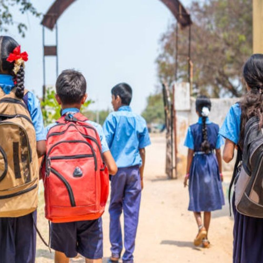 
                 हर बच्चे पर मासिक 12 हजार से ज्यादा अनुदान:स्कूल का पूरा खर्च केंद्र उठा रहा, फिर भी 12 साल में बिल्डिंग तक नहीं बना सके 
            