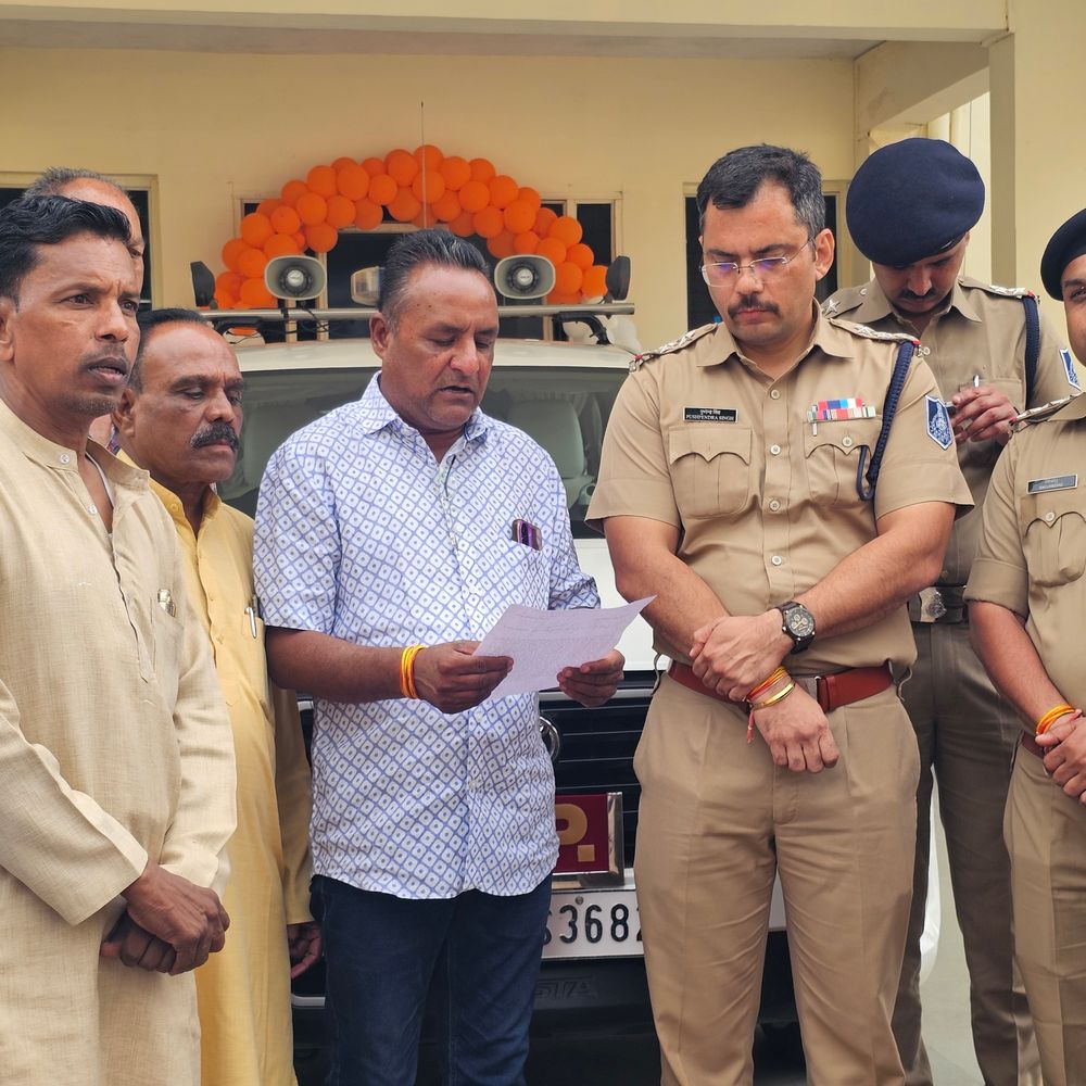 
                 पार्षद ने ₹2 लाख लेने के आरोप से इनकार किया:SP को दिया ज्ञापन, कहा- मामले की जांच कर कार्रवाई करे पुलिस प्रशासन 
            
