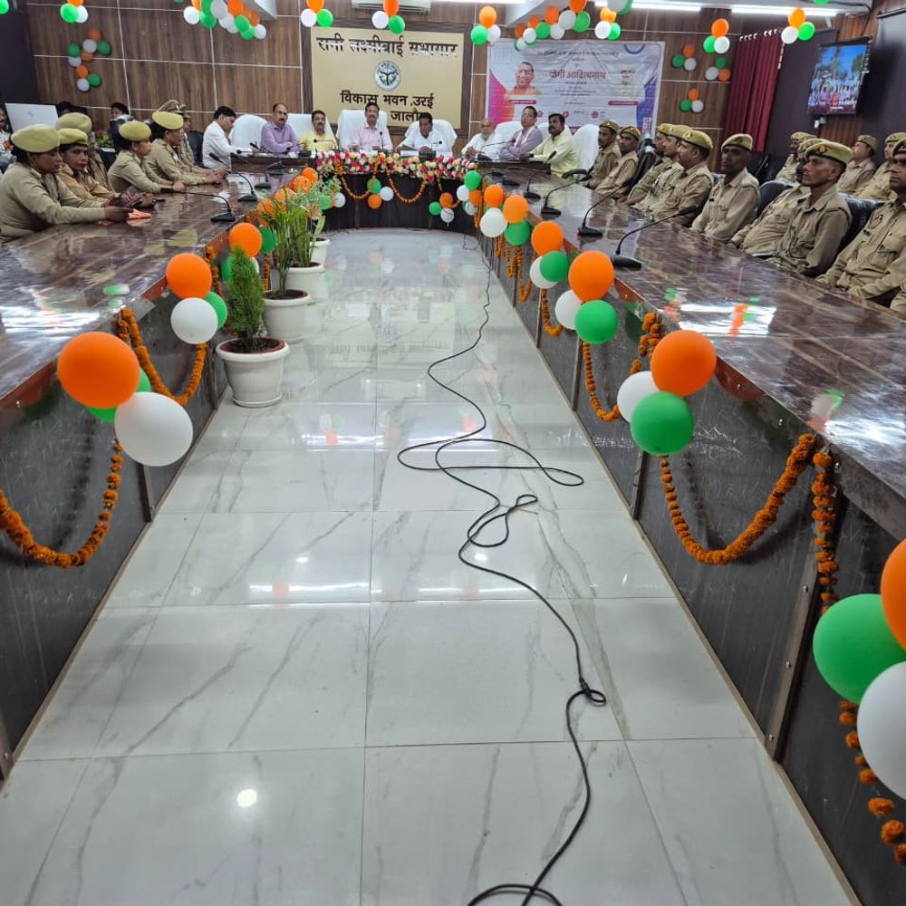 पीआरडी जवानों को कैशलेस इलाज की सौगात:23 करोड़ की बैरक का शिलान्यास, DM बोले- कार्यालय के लिए जल्द चिन्हित होगी जमीन