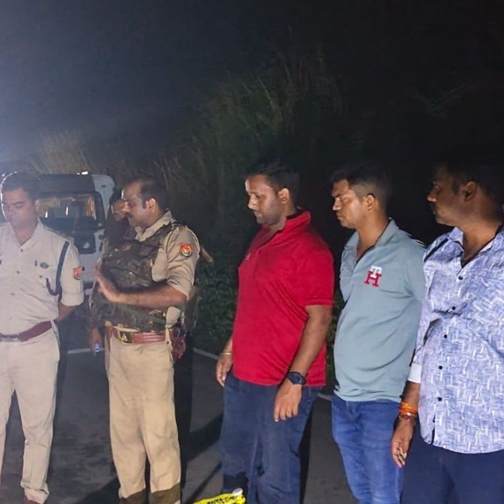 फतेहपुर में पुलिस मुठभेड़ में बदमाश घायल:दो साथी गिरफ्तार, अवैध हथियार और नकदी बरामद