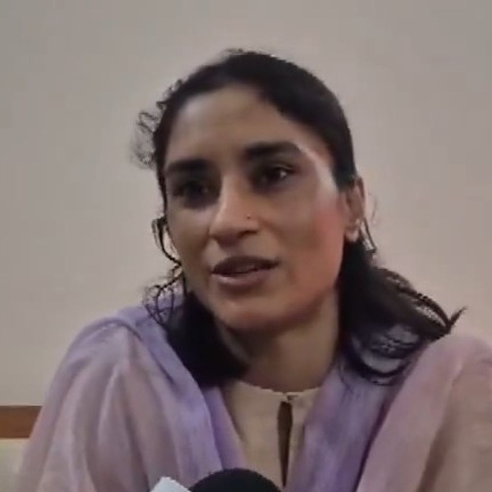 बृजभूषण के खिलाफ ED-CBI जांच की मांग:विनेश बोलीं- 'किला एक दिन ढहकर रहेगा', संपत्तियों और धन के स्रोत की जांच हो