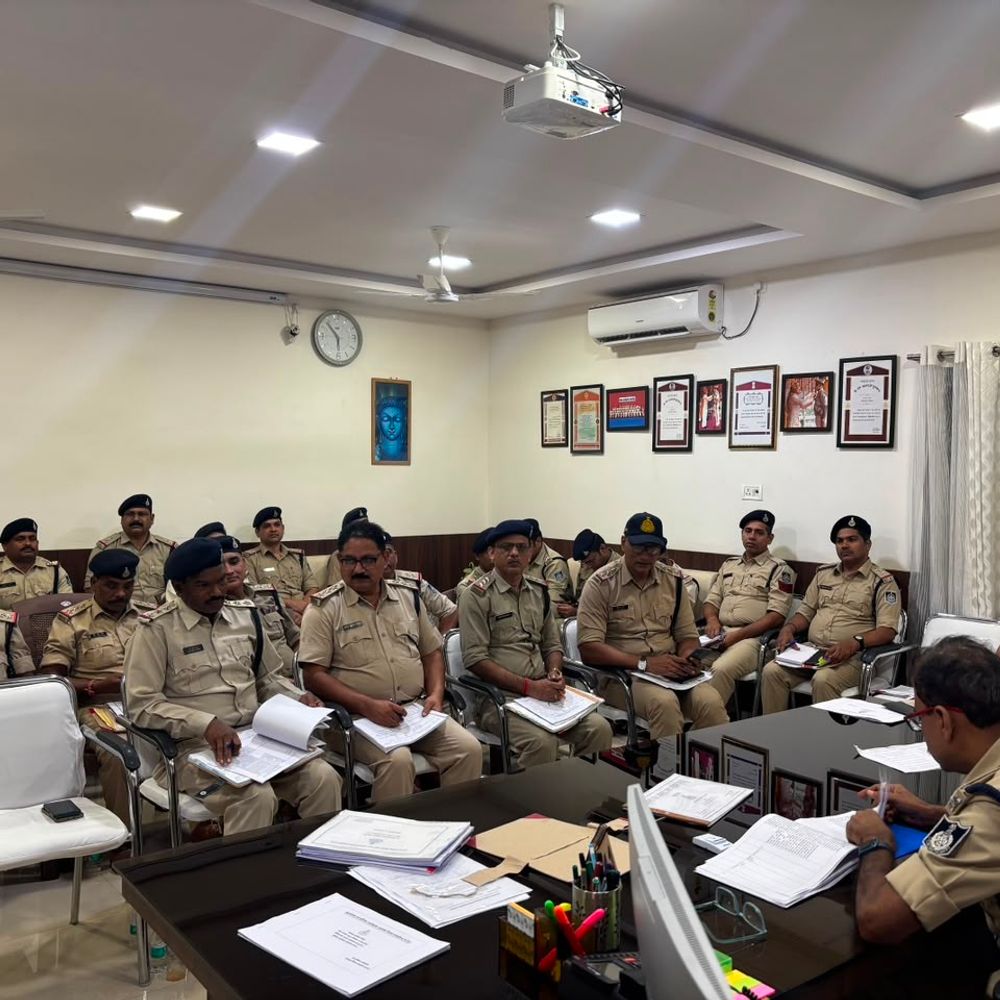 एसआई कामता प्यासी को ब्यौहारी से सोहागपुर भेजा:हरिमान सिंह देवलोंद्र से गोहपारू ट्रांसफर; एसपी ने 26 पुलिसकर्मियों का तबादला किया