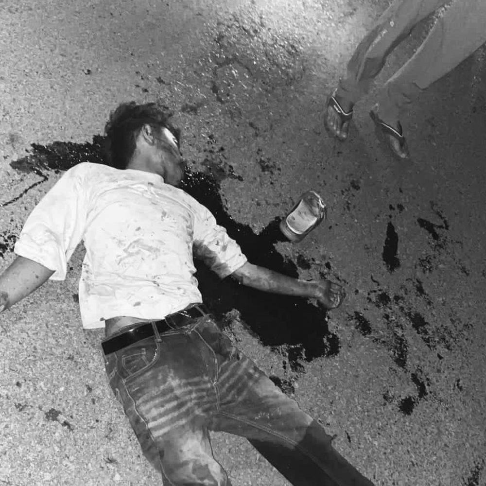 सतना-चित्रकूट हाईवे पर खड़े ट्रक में घुसी बाइक:24 वर्षीय युवक की मौत; अमिलिया मोड़ पर तेज रफ्तार बाइक अनियंत्रित होने से हादसा