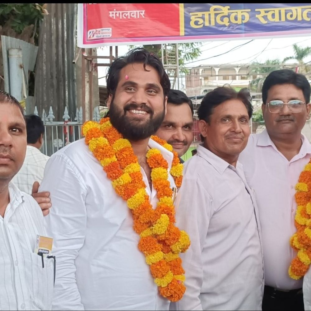 सुल्तानपुर में LIC एजेंट यूनियन चुनाव पूरा हुआ:अभिषेक पाण्डेय अध्यक्ष, सतीश सिंह महामंत्री बनें