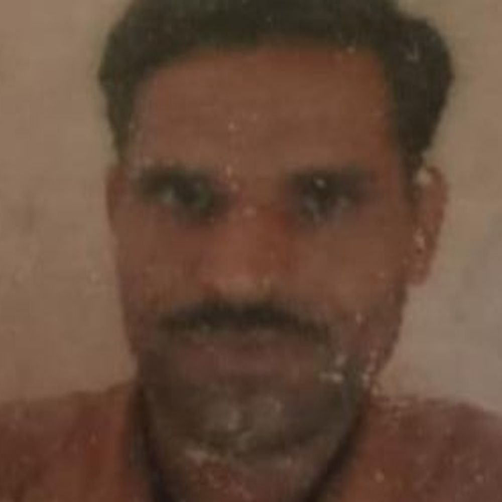 आगरा में चलती ट्रेन के बीच कूदा युवक, मौत:सिर-हाथ धड़ से अलग, जेब से मिला तुगलकाबाद से बीना का टिकट