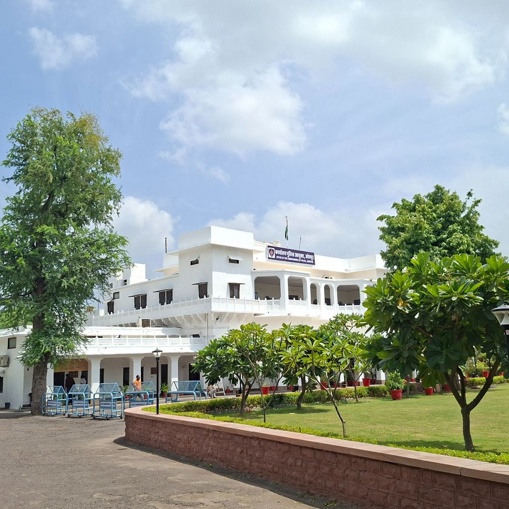 बुजुर्ग महिला से 2 करोड़ से ज्यादा की धोखाधड़ी:परिचित CA पर आरोप, फर्म में निवेश कराने के नाम पर लिया पैसा