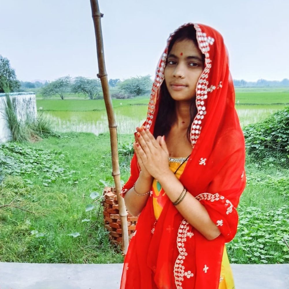 शादी तय होने के बाद युवती ने किया सुसाइड:पिता और भाई राखी बेचने जयपुर गए थे, दुपट्टे से फांसी पर लटका मिला शव