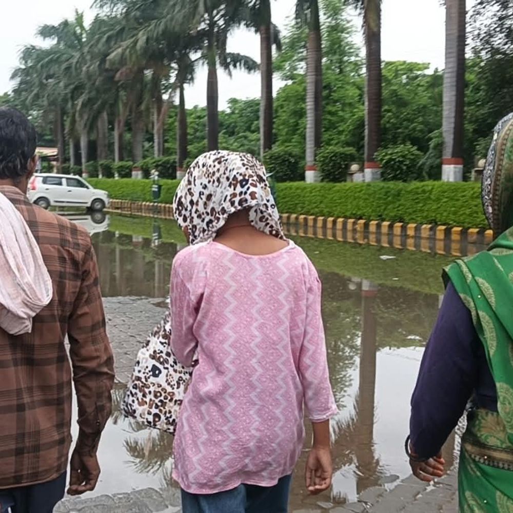 इटावा में नाबालिग छात्रा का अपहरण:पड़ोसी युवक पर दुष्कर्म का आरोप, पुलिस जांच में जुटी