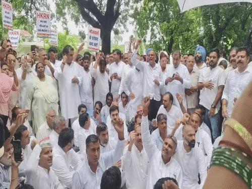 HKRN कर्मियों को पक्का करने की मांग; हरियाणा प्रदेश अध्यक्ष-प्रभारी समेत भूपेंद्र हुड्डा शामिल