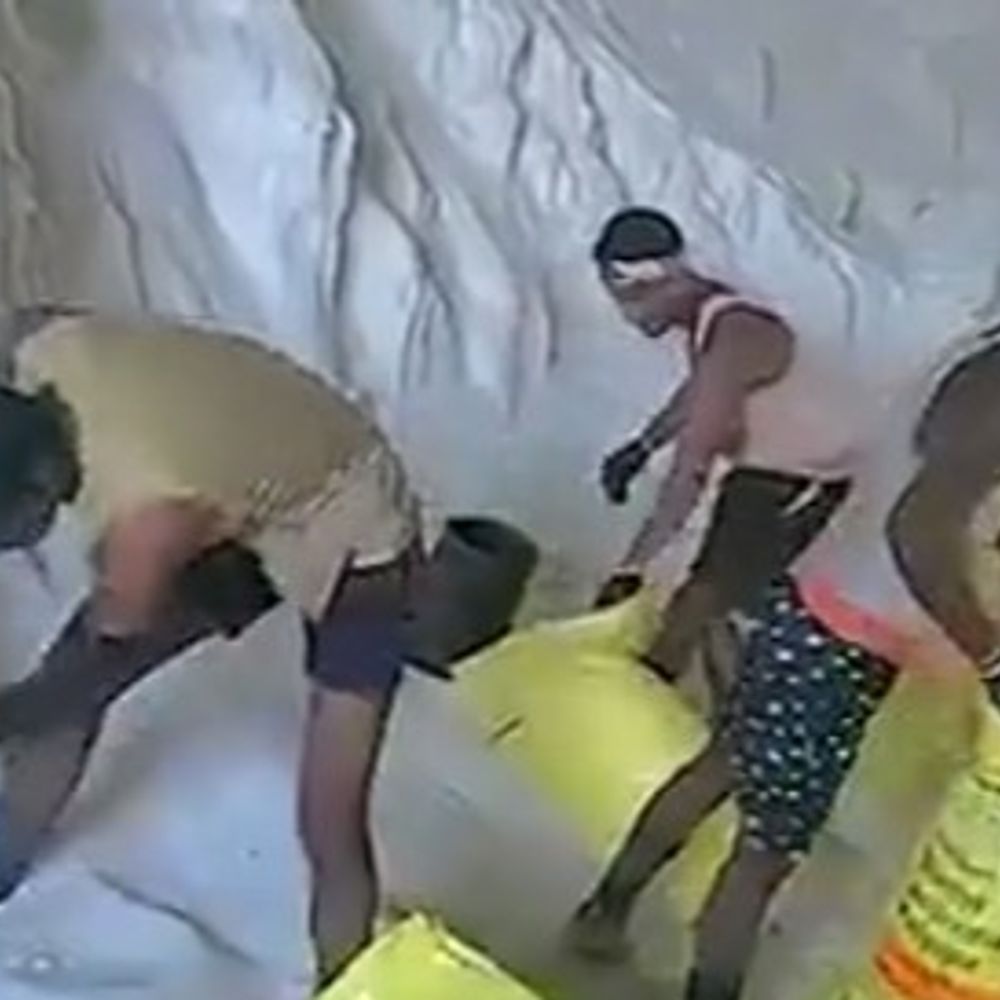 
                 MP में किसान खुद जनरेट करेंगे खाद के लिए टोकन:वितरण व्यवस्था बदली, 24 घंटे में मिल जाएगी, कौन सी है यह भी पता चलेगा 
            