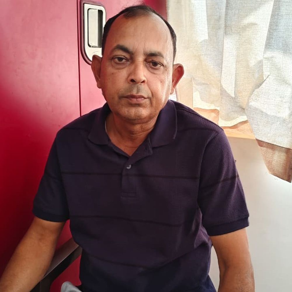 गोरखपुर जेडी ऑफिस में घूस लेते बाबू गिरफ्तार:रिटायर्ड महिला शिक्षिका से 10 हजार रुपये मांगा था घूस, एंटी करप्शन ने किया ट्रैप