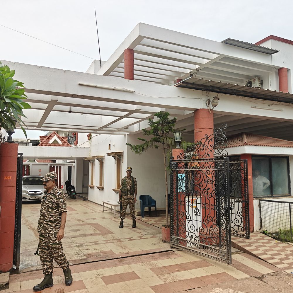 कांग्रेस नेता रामगोपाल अग्रवाल के घर ED की रेड:शराब-कोल, कस्टम मिलिंग घोटाले में जांच, धमतरी में 8 सदस्यीय टीम खंगाल रही दस्तावेज