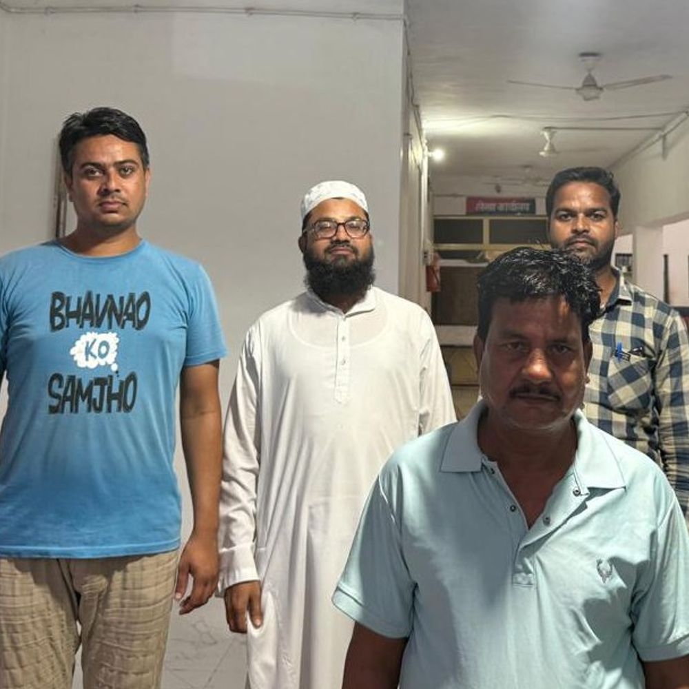 पयाम-ए-इंसानियत फोरम ने बंदियों को कराया रिहा:झांसी जेल में आर्थिक हालातों के चलते काट रहे थे अतिरिक्त सजा, कसम लेकर घर भेजा