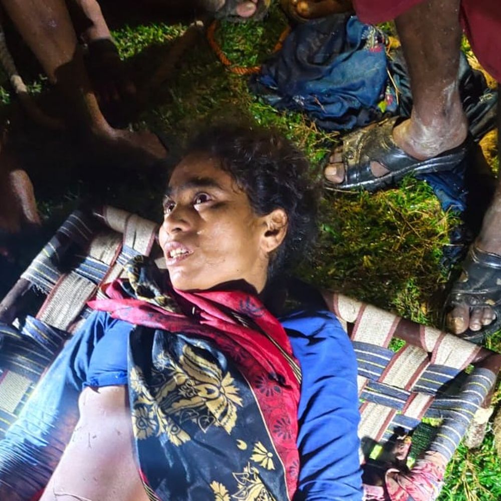 कौशांबी में विवाद के बाद महिला कुएं में कूदी:पुलिस और फायर ब्रिगेड ने एक घंटे में सुरक्षित बाहर निकाला