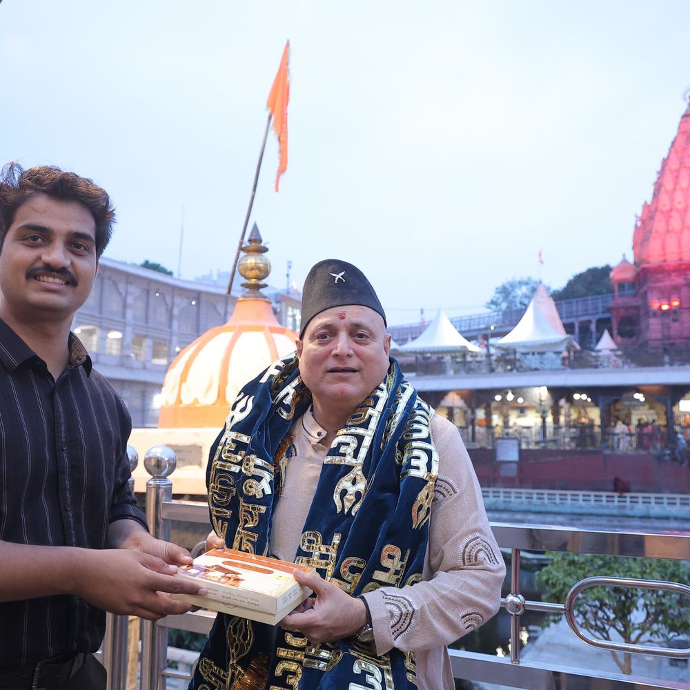 
                 अभिनेता मनोज जोशी भस्म आरती में हुए शामिल:बोले- महाकाल की अनुभूति शब्दों में बयां नहीं की जा सकती 
            