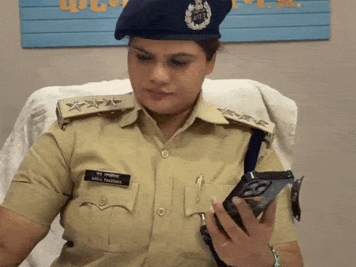 कटनी CSP नेहा पच्चीसिया सस्पेंड, ऑफिस सीज:सीएम ने दिया आदेश; 82.86 लाख की जमीन 18.20 लाख में ट्रांसफर कराने का है आरोप