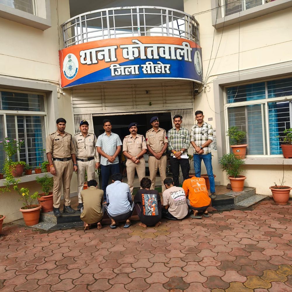 सीहोर से ठगी कर चीन भेज रहे थे पैसा:इंटरनेशनल ठग गैंग का खुलासा, क्रिप्टोकरेंसी के जरिए दूसरे देश भेजते थे राशि, 5 गिरफ्तार