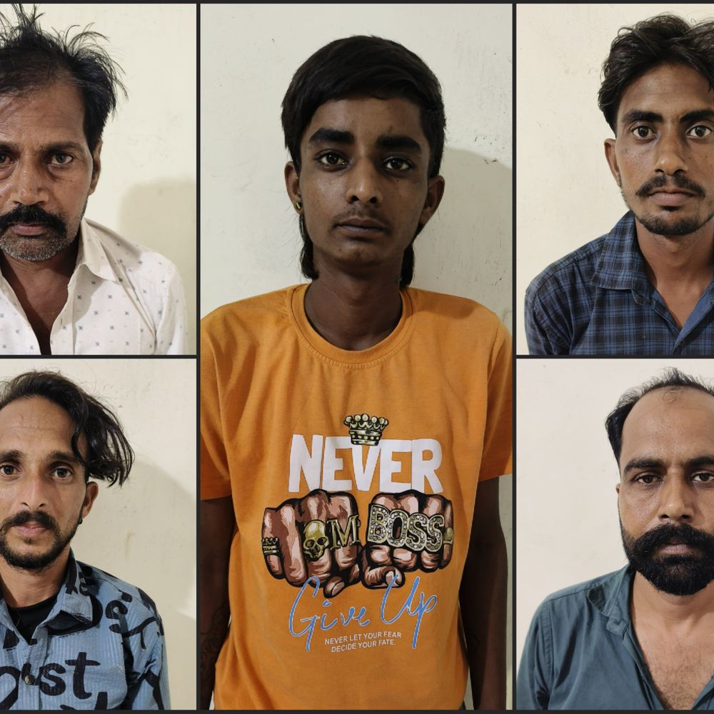 
                 मंदसौर में 67.38 किलो डोडाचूरा जब्त, 5 तस्कर गिरफ्तार:पंजाब-हरियाणा के आरोपी 5 पिट्ठू बैग में छिपाकर ले जा रहे थे माल 
            