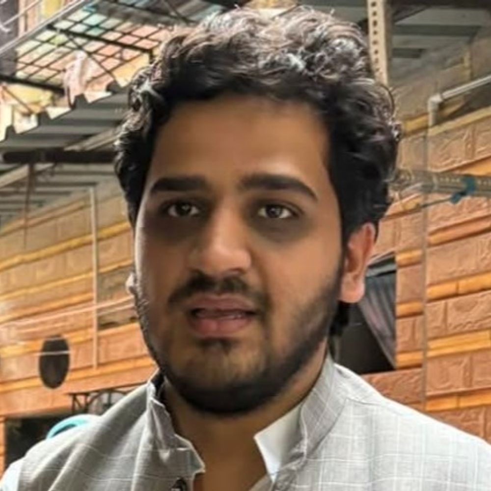 सहारनपुर में मसूद परिवार में सियासी घमासान:हमजा आए फेसबुक लाइव, बोले; बहन के साथ ज्यादती अब बर्दाश्त नहीं, मारपीट के घर से निकाला, हमारे पास रिकॉर्डिंग