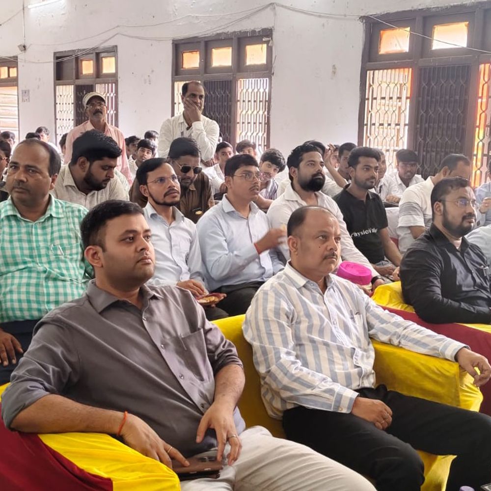 सहरसा में 11वीं-12वीं के छात्रों को मुफ्त पढ़ाएंगे एक्सपर्ट शिक्षक:हर शनिवार स्टूडेंट मेंटरशिप प्रोग्राम; फिजिक्स-केमिस्ट्री-बायोलॉजी की क्लास, प्रतियोगी परीक्षाओं की तैयारी भी