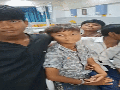 
                 बच्चों ने कहा- कढ़ी का स्वाद खराब था:खाद्य विभाग कर रहा कढ़ी में इस्तेमाल दही-छाछ की जांच, रीना बौरासी ने कहा- प्रदेशभर के स्कूलों की हालात 
            