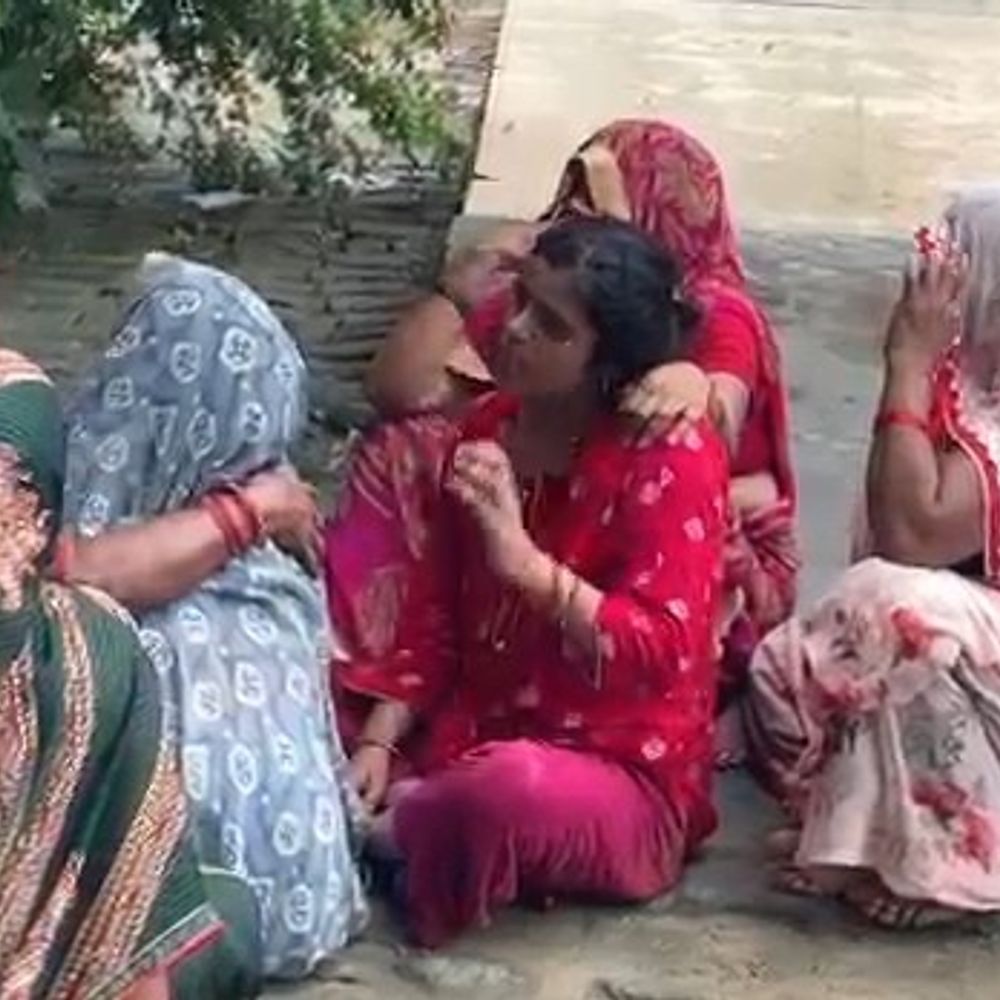फर्रुखाबाद में करंट की चपेट में आकर युवक की मौत:गंगा स्नान को जा रहे थे, 11हजार की टूटी लाइन की चपेट में आए