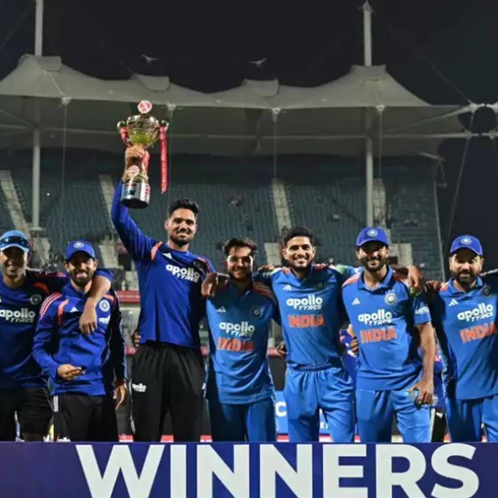 BCCI के टाइटल स्पॉन्सर रेस में जेमिनी और SBI लाइफ:बेस प्राइस 4.85 करोड़ रुपए प्रति मैच; 2 साल में 35 घरेलू मैचों के अधिकार मिलेंगे