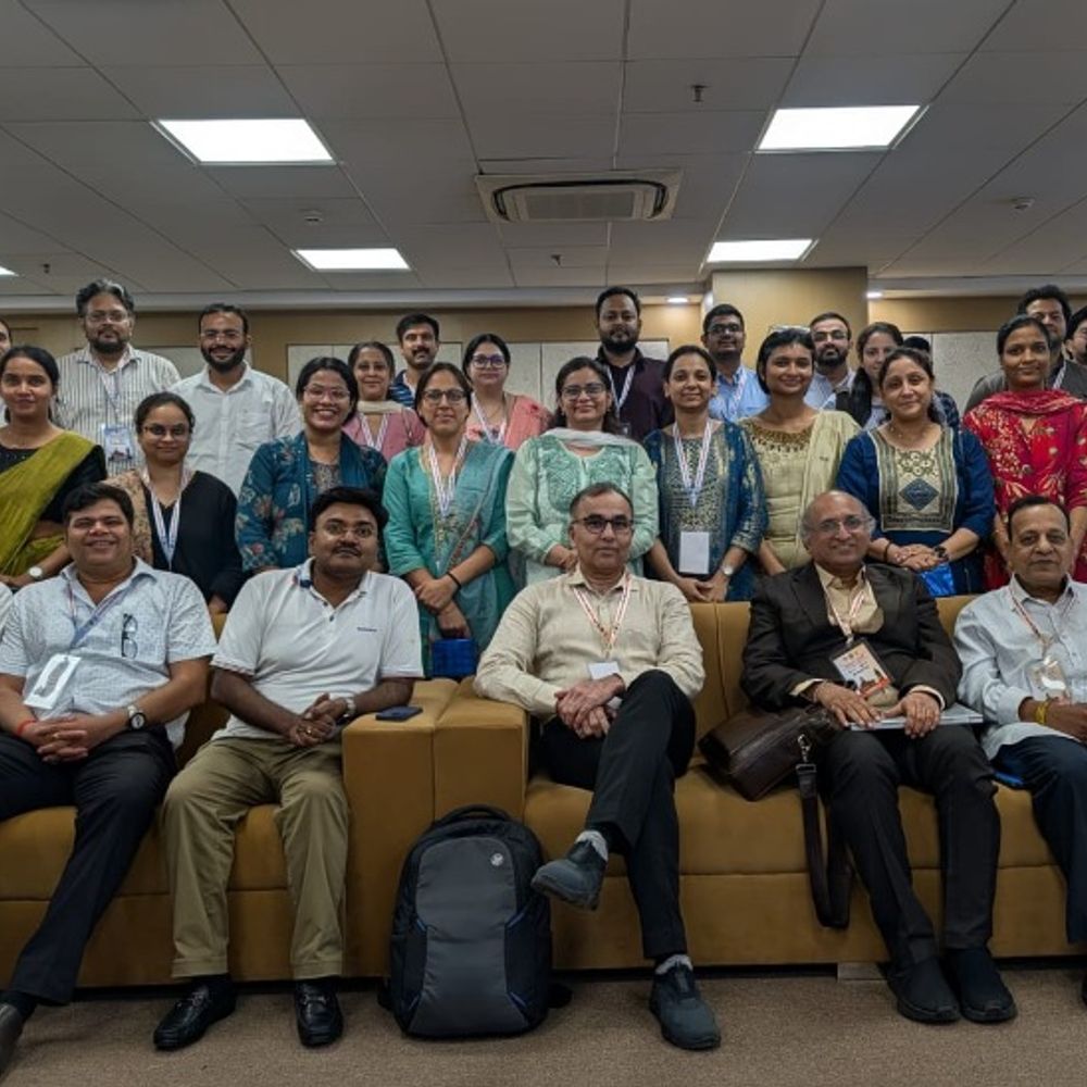 फेफड़ा-दिल फेल होने पर ECMO से बचेगी जान:शरीर से खून निकालकर मशीन में भेजा जाएगा, लखनऊ के लोहिया संस्थान में वर्कशॉप