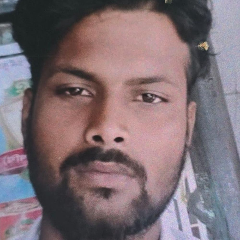 झाड़ियों में मिले युवक के शव में शराब की पुष्टि:सीतापुर में पोस्टमार्टम के बाद भी मौत का कारण अस्पष्ट, बिसरा को भेजा