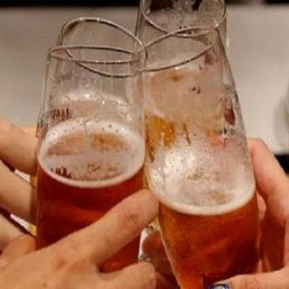 
                 आलीराजपुर की महिलाएं, डिंडौरी के पुरुष शराब पीने में अव्वल:तंबाकू के सेवन में मंडला की महिलाएं सबसे आगे; सर्वे में हुआ खुलासा 
            