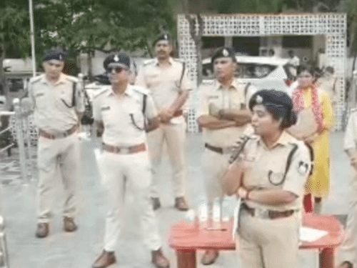 सीहोर में कांवड़ यात्रा के लिए 3 दिन सुरक्षा व्यवस्था:पुलिस बल तैनात,असामाजिक तत्वों पर नजर; एसपी ने कुबेरेश्वर धाम का जायजा लिया