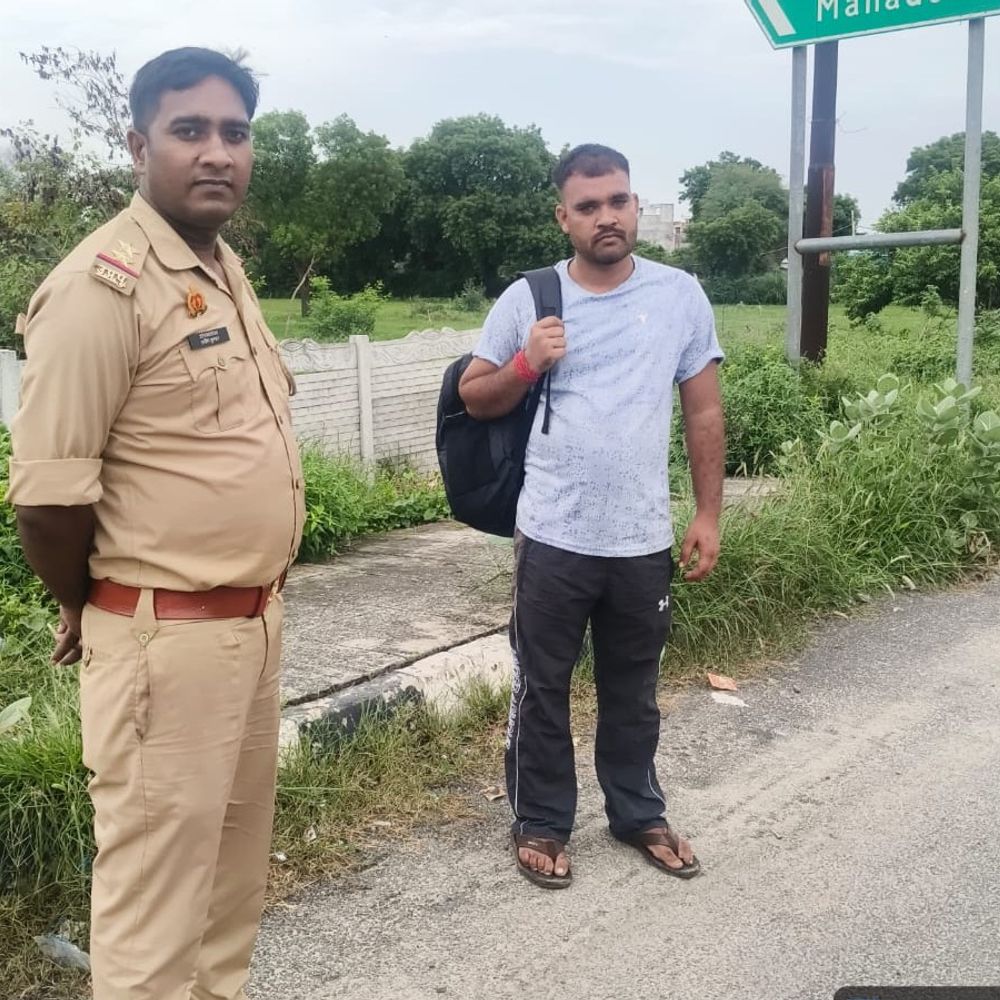 विशाल ठाकुर छह माह के लिए जिला बदर:आपराधिक गतिविधियों में संलिप्तता पर आगरा में प्रवेश प्रतिबंधित