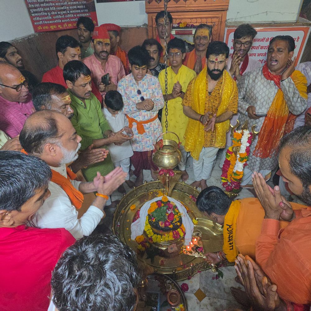 सावन के अंतिम सोमवार पर शिवालयों में भीड़:भक्तों ने सुबह से जलाभिषेक किया; आज निकलेगी भोलेनाथ की शाही सवारी