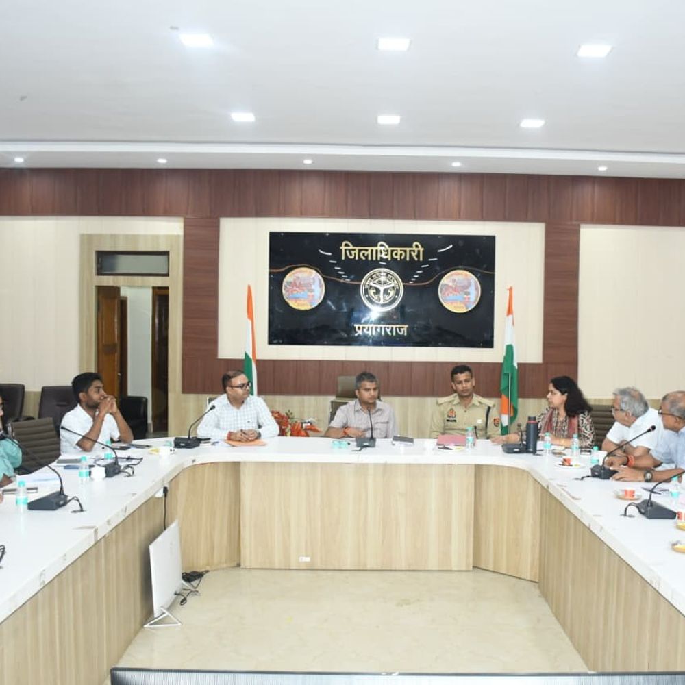 जाम से राहत के लिए 7 दिन का अल्टीमेटम:प्रयागराज में गड्ढे भरने, जलभराव-अतिक्रमण हटाने के निर्देश; ई-रिक्शा की होगी कलर कोडिंग