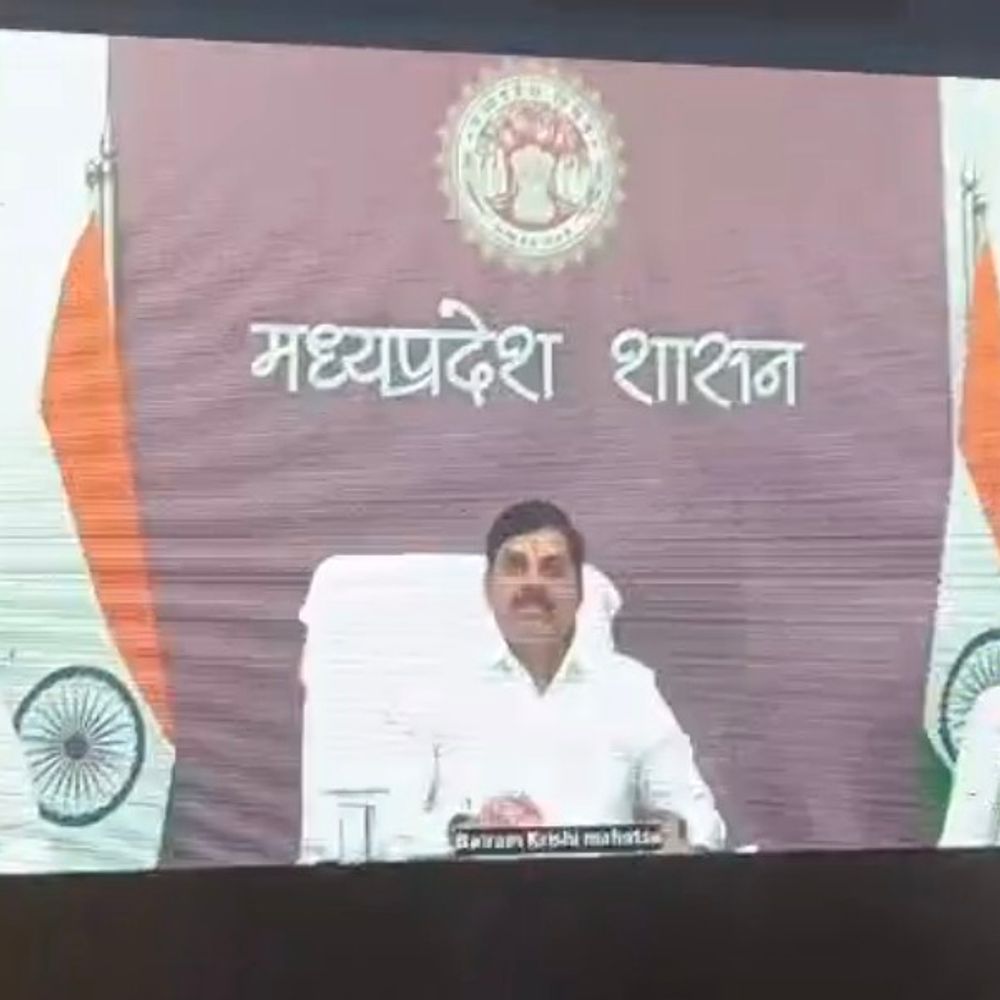 सीएम बोले- किसान खेती में आधुनिक तकनीक अपनाएं:दतिया कृषि महोत्सव में मुख्यमंत्री ने किसानों से किया संवाद, कहा- खेती घाटे का काम नहीं